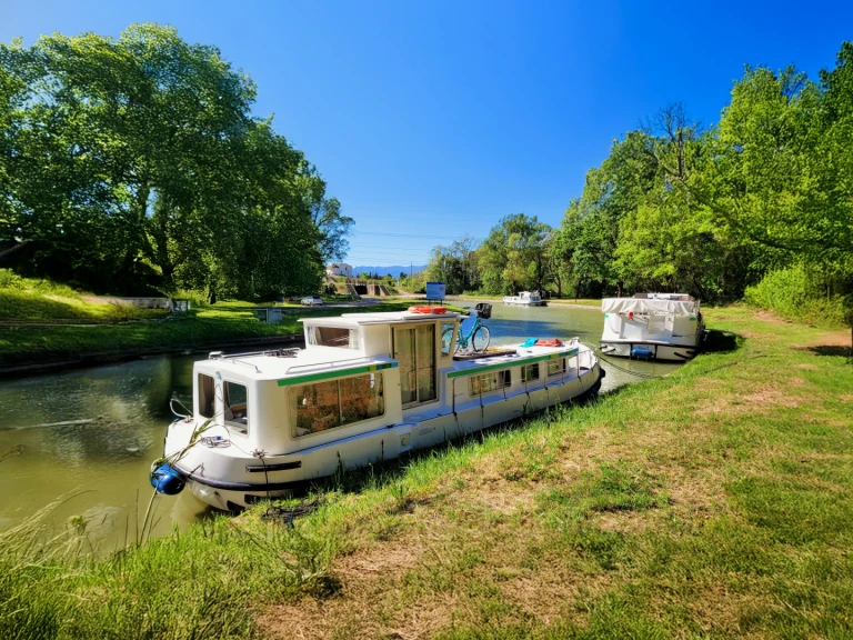 Huur Woonboot met of zonder schipper Pénichette in Bram
