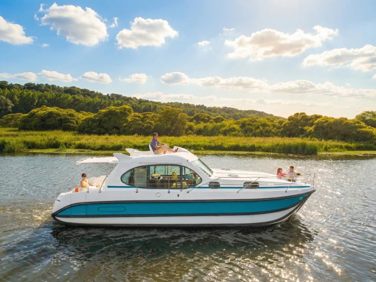 Motorboot te huur in Kisköre voor de beste prijs