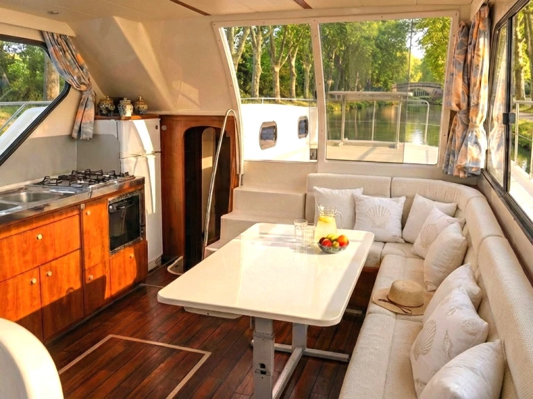 Motorboot te huur in Buzet-sur-Baïse voor de beste prijs