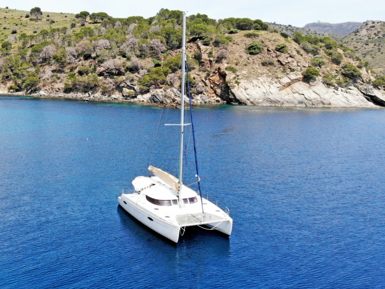 Verhuur Catamaran in Roses - Fountaine Pajot Lipari 41