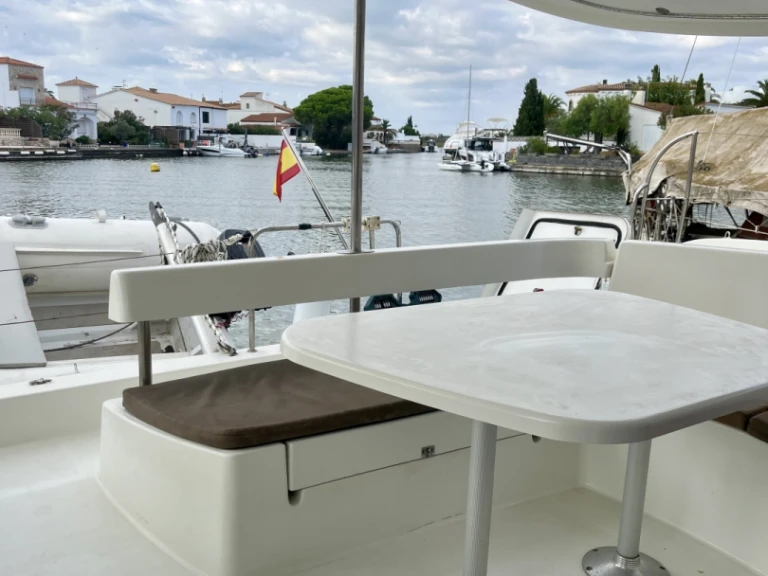 Catamaran te huur in Roses voor de beste prijs
