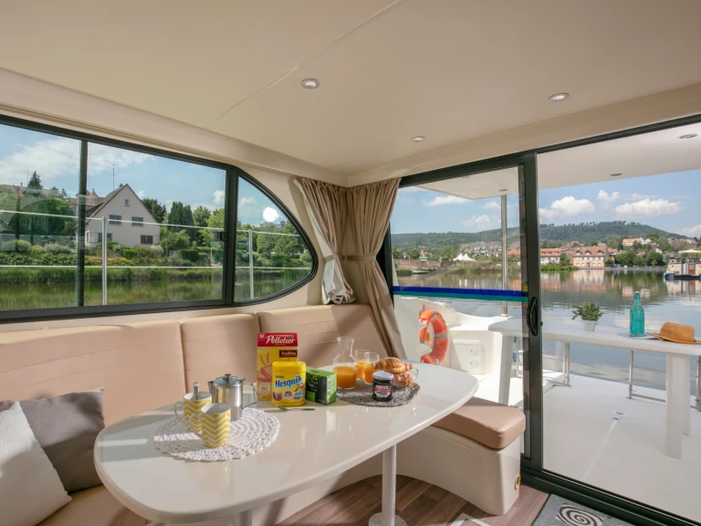 Nicols Yacht Nicols Octo Fly 12 te huur van particulier of professional in Grez-Neuville