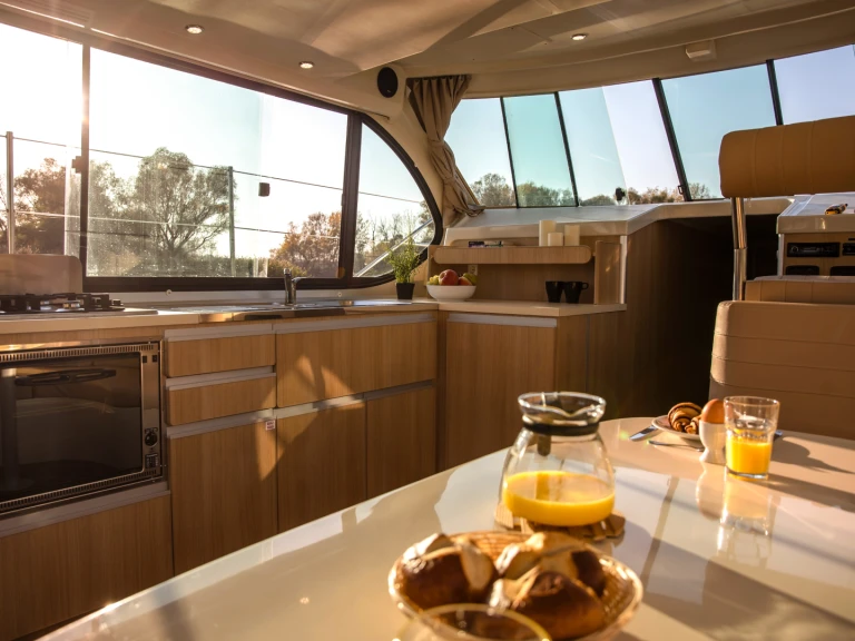 Verhuur Motorboot in Tokaj - Nicols Yacht Nicols Estivale Sixto +