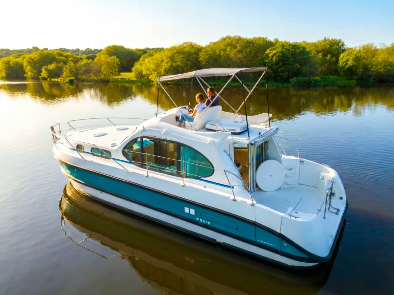 Nicols Yacht Nicols Estivale Quattro B te huur van particulier of professional in Grez-Neuville