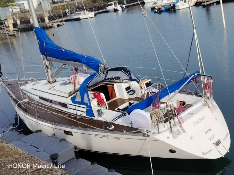 Bootverhuur Bénéteau First 38 S in Brest via SamBoat