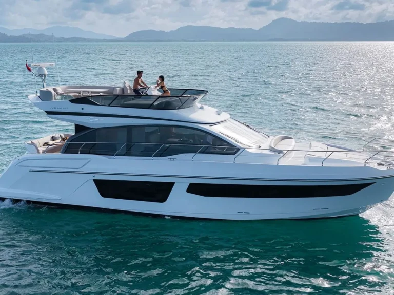 Huur een Azimut Azimut 53 Fly in Trogir