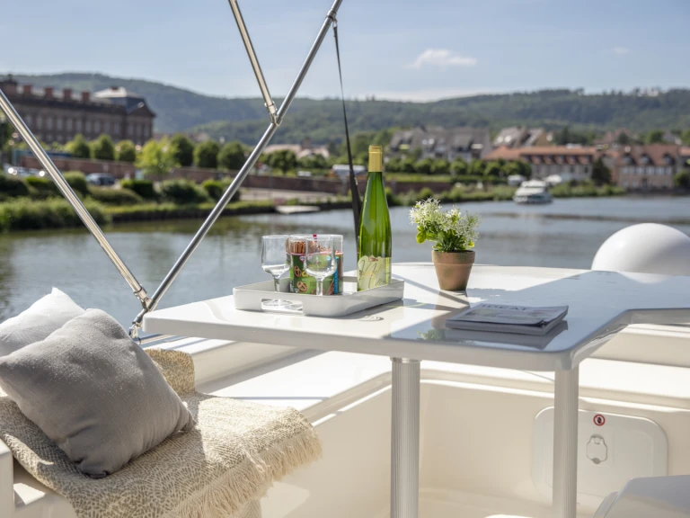 Bootverhuur Nicols Yacht Nicols Octo Fly 12 in Grez-Neuville via SamBoat