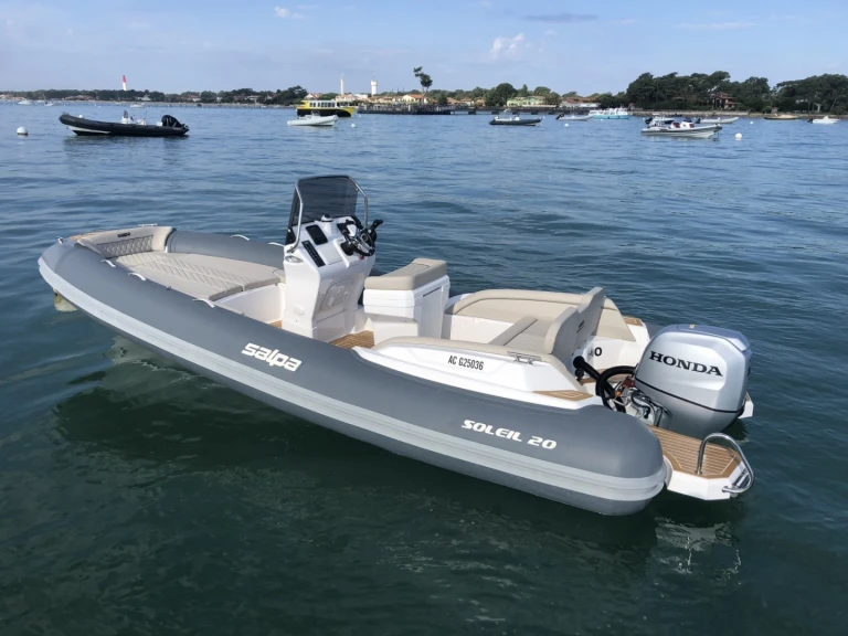 Huur een Salpa Salpa Soleil 20 in Bélisaire