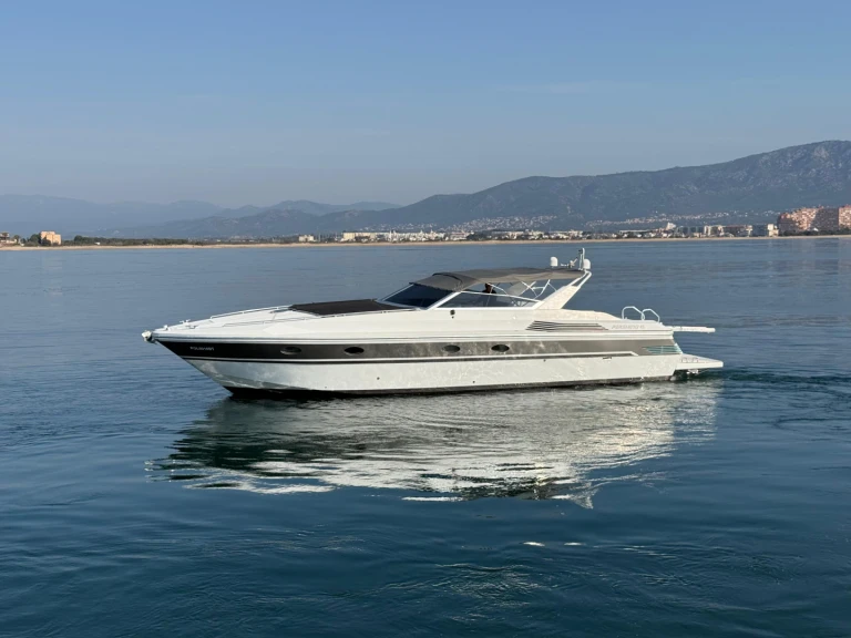 Verhuur Motorboot Pershing met vaarbewijs