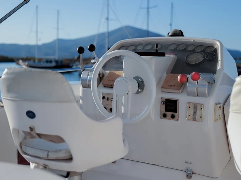 Jacht te huur in Himarë voor de beste prijs