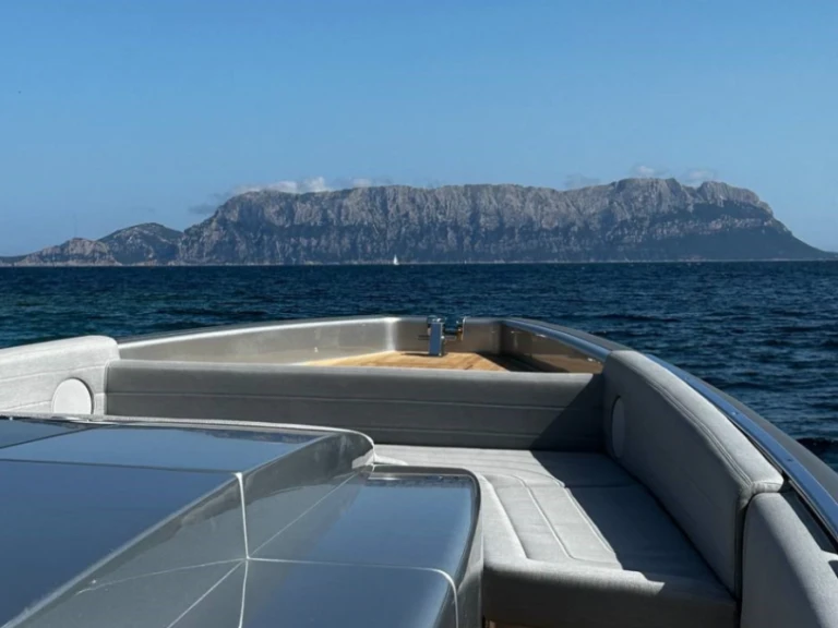 Verhuur Motorboot Novamarine met vaarbewijs