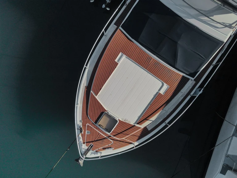 Jacht te huur in Orikum voor de beste prijs