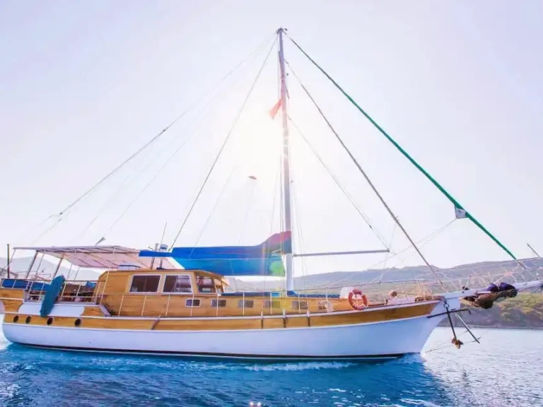 Zeilboot te huur in Kaş voor de beste prijs