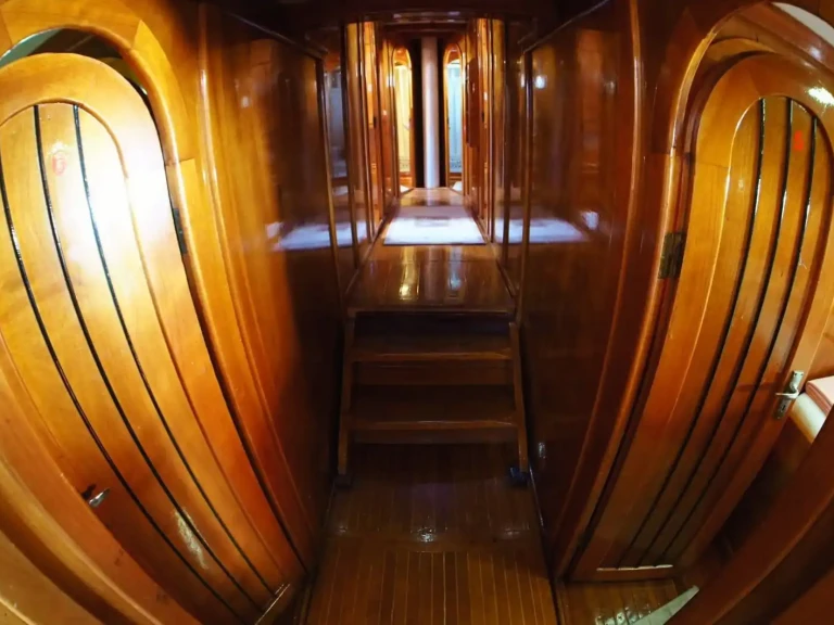 Verhuur Zeilboot Custom met vaarbewijs