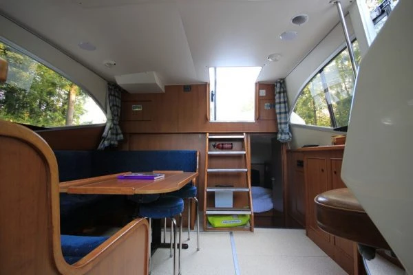 Huur Motorboot met of zonder schipper  in Louhans