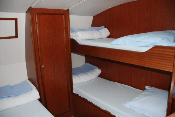 Huur een  Tarpon 42 in Savoyeux