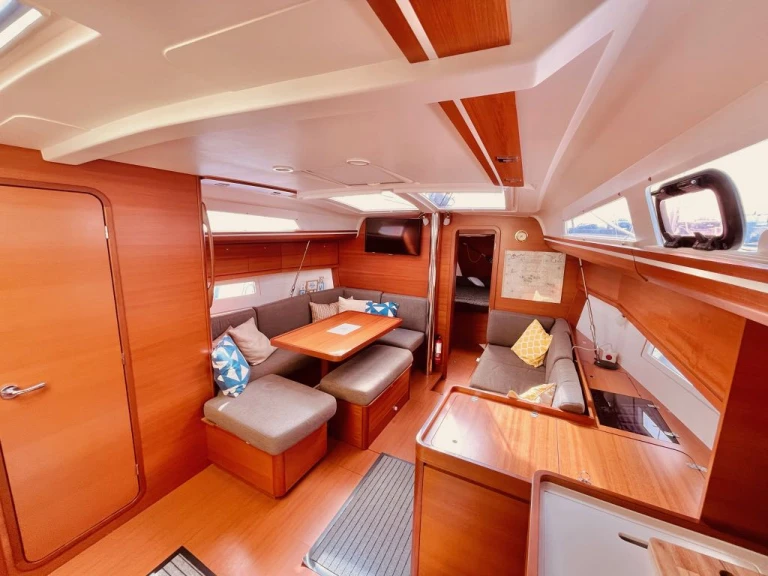 Dufour Dufour 410 Grand Large te huur van particulier of professional in Lissabon