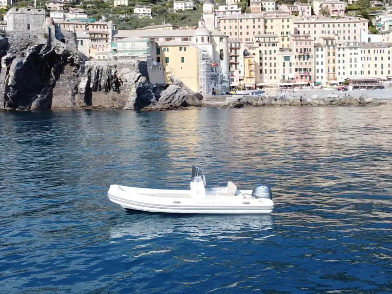 Verhuur Motorboot in Camogli - Capelli Tempest 530