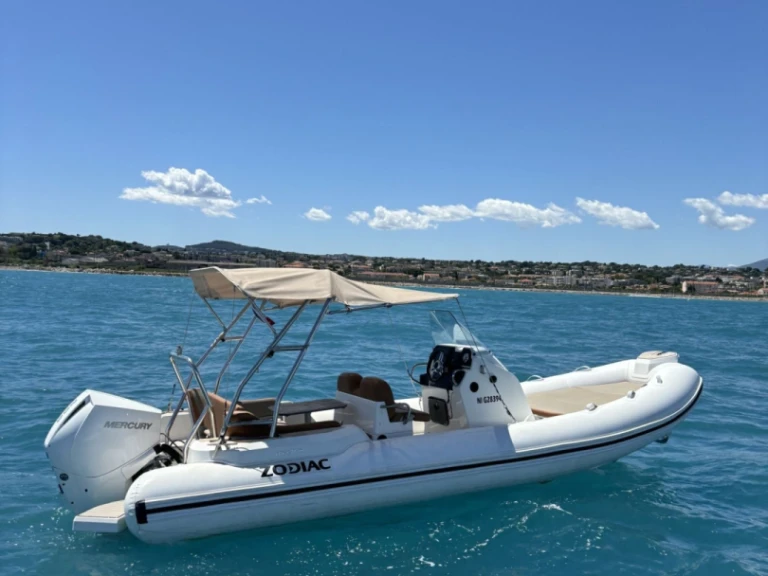 Zodiac Medline 6.8 te huur van particulier of professional in Antibes