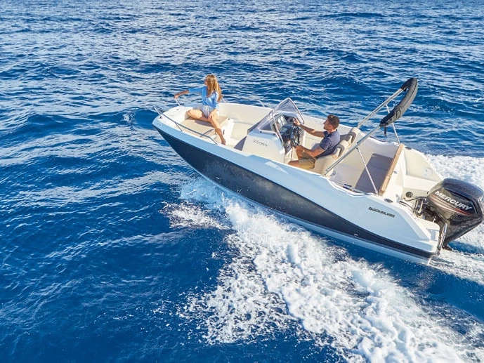 Verhuur Motorboot in Antibes - Quicksilver Activ 555 Open