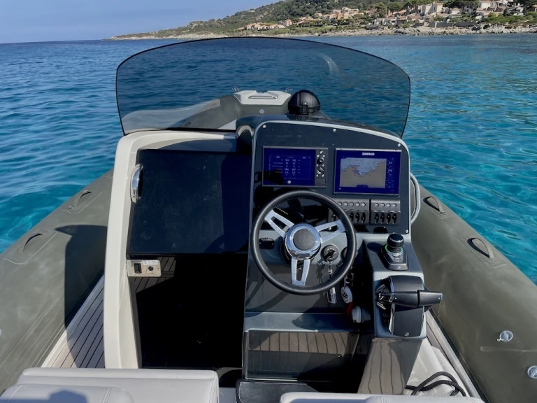 Jachthuur in Marine de Sant'Ambrogio - Bwa SPORT 33 via SamBoat
