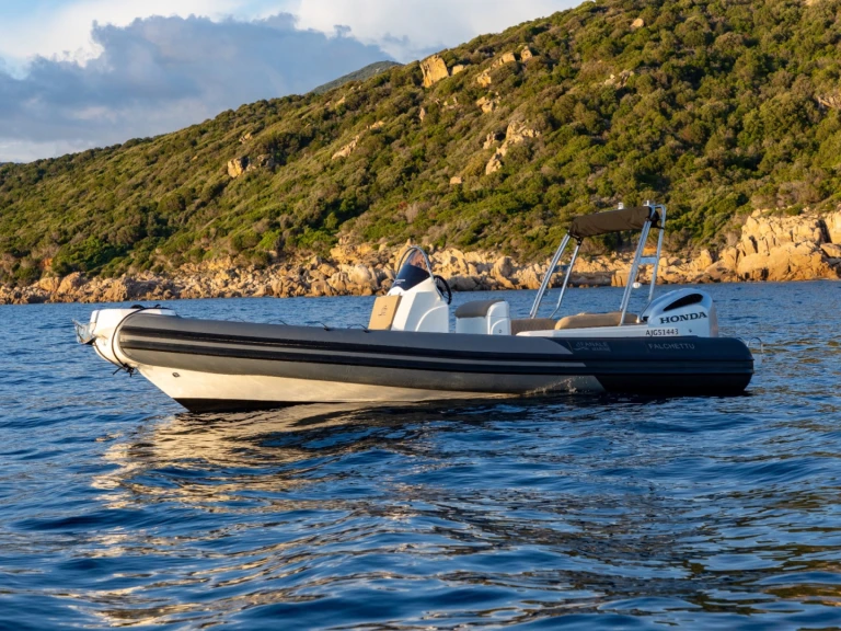 Bootverhuur Quicksilver Quicksilver 555 Activ Open in Porto Pollo via SamBoat