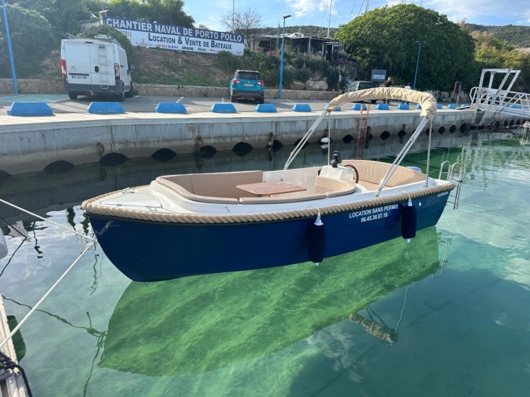 Motorboot te huur in Porto Pollo voor de beste prijs