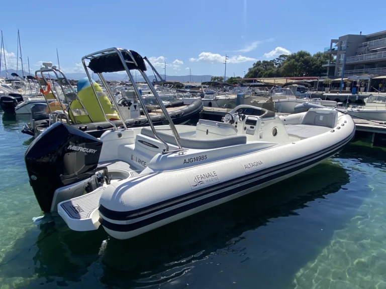 Huur een Fanale marine  ALTAGNA 800 in Porto Pollo