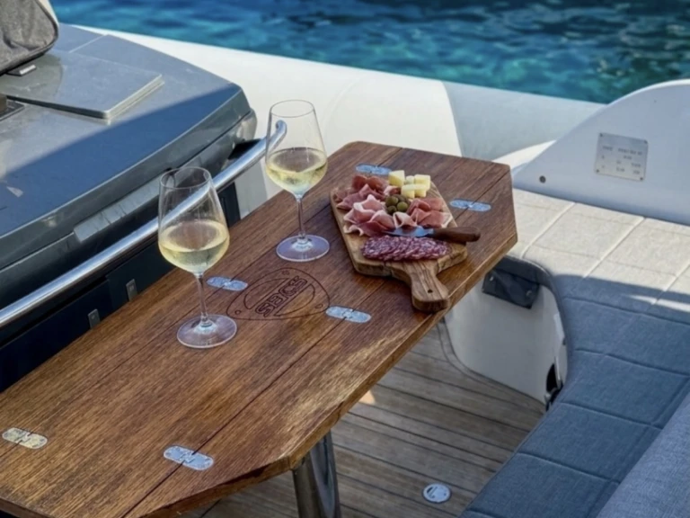 Sacs-Marine Strider 11 te huur van particulier of professional in Porto Rotondo