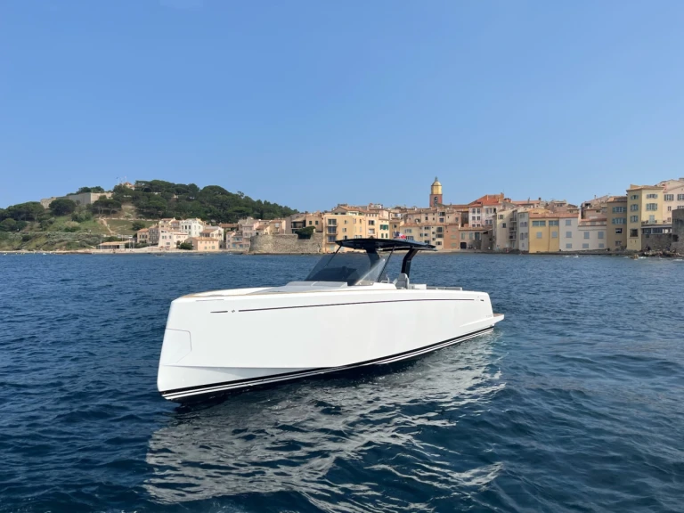 Huur een Pardo Yachts Pardo 38 in Port Grimaud