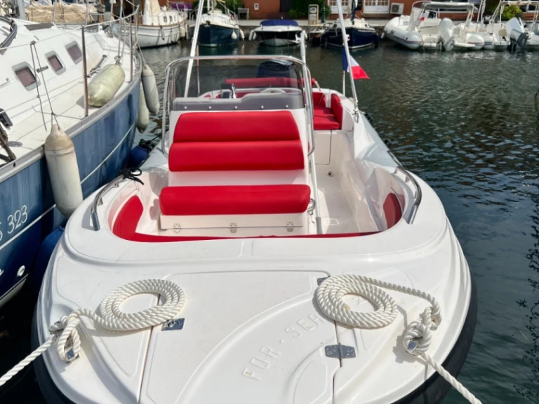 Huur RIB met of zonder schipper Zar in Port Grimaud