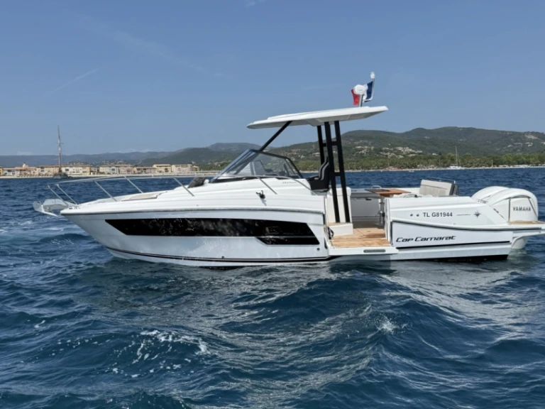 Jeanneau Cap Camarat 9.0 WA te huur van particulier of professional in Port Grimaud