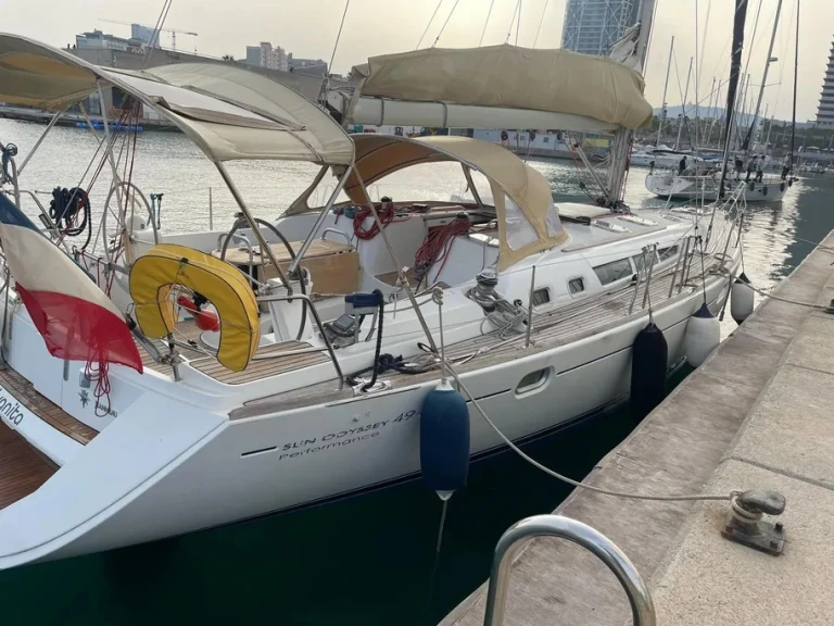 Verhuur Zeilboot in Port Grimaud - Jeanneau New Co Jeanneau Sun Odyssey 49
