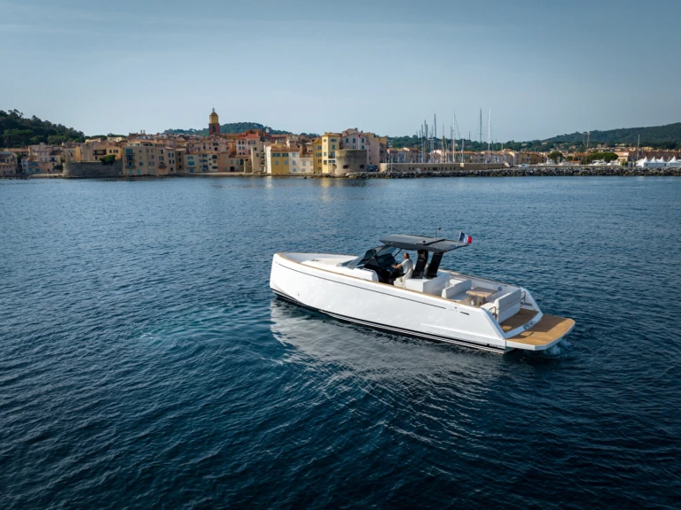 Huur Motorboot met of zonder schipper Pardo Yachts in Port Grimaud