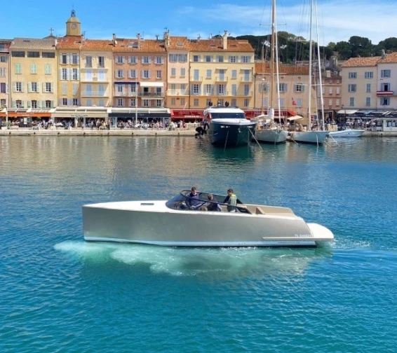 Jachthuur in Saint-Tropez - VanDutch VANDUTCH 32 via SamBoat