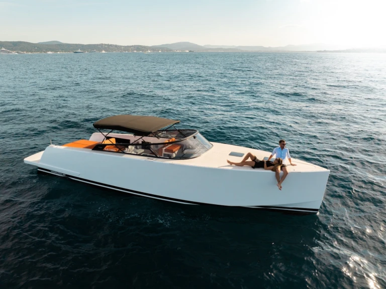 Huur Motorboot met of zonder schipper VanDutch in Sainte-Maxime