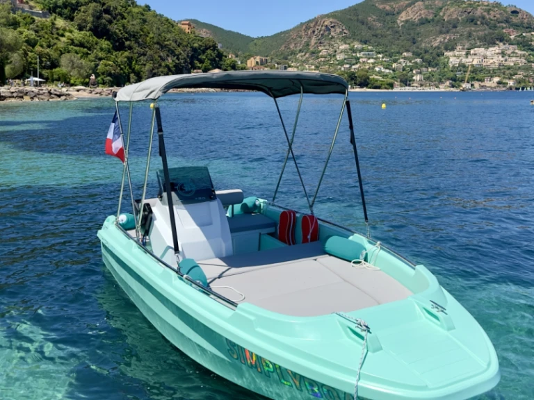 Motorboot te huur in Mandelieu-la-Napoule voor de beste prijs