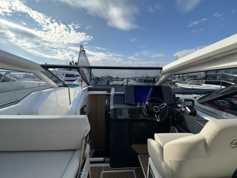 Huur Motorboot met of zonder schipper Parker in Porticcio