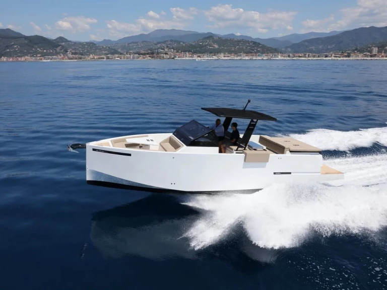 Verhuur Motorboot DE ANTONIO Yachts met vaarbewijs