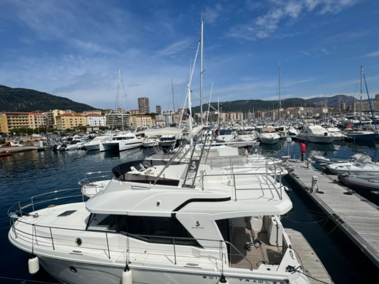 Huur Motorboot met of zonder schipper Bénéteau in Ajaccio