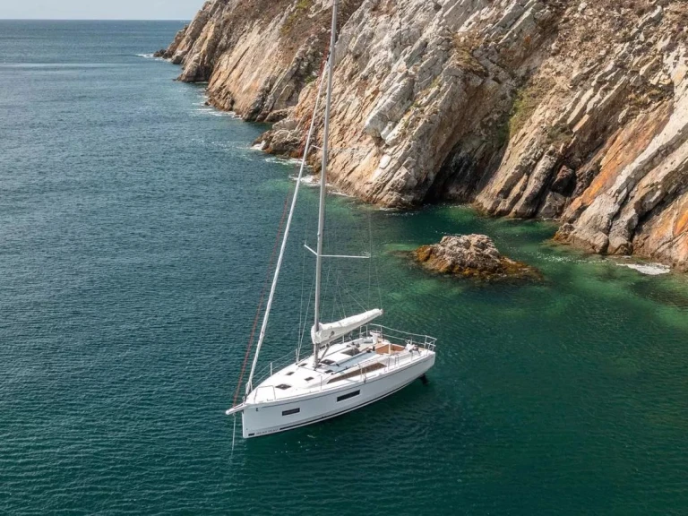Verhuur Zeilboot Bénéteau met vaarbewijs
