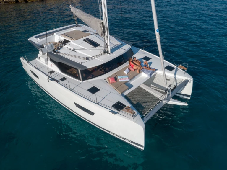 Huur Catamaran met of zonder schipper Fountaine Pajot in Ajaccio