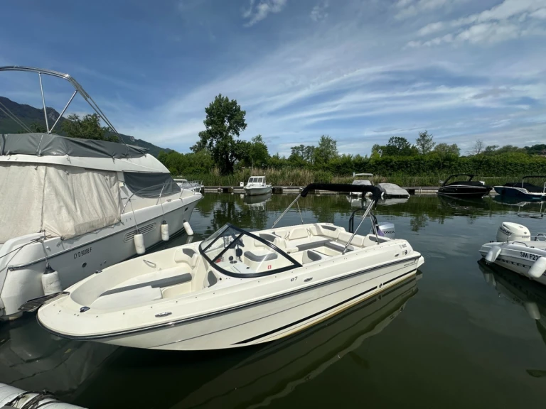 Motorboot te huur in Viviers-du-Lac voor de beste prijs