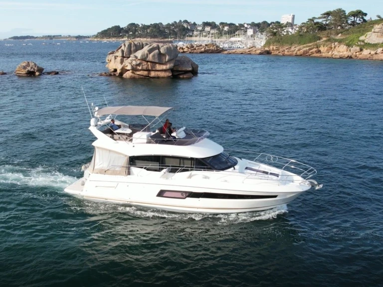 Jeanneau Prestige 460 te huur van particulier of professional in Trébeurden