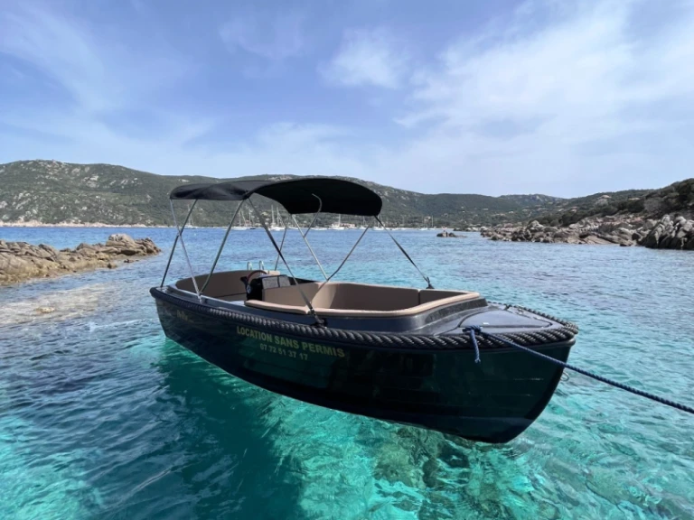 Huur een Quicksilver Activ 605 Open in Campomoro