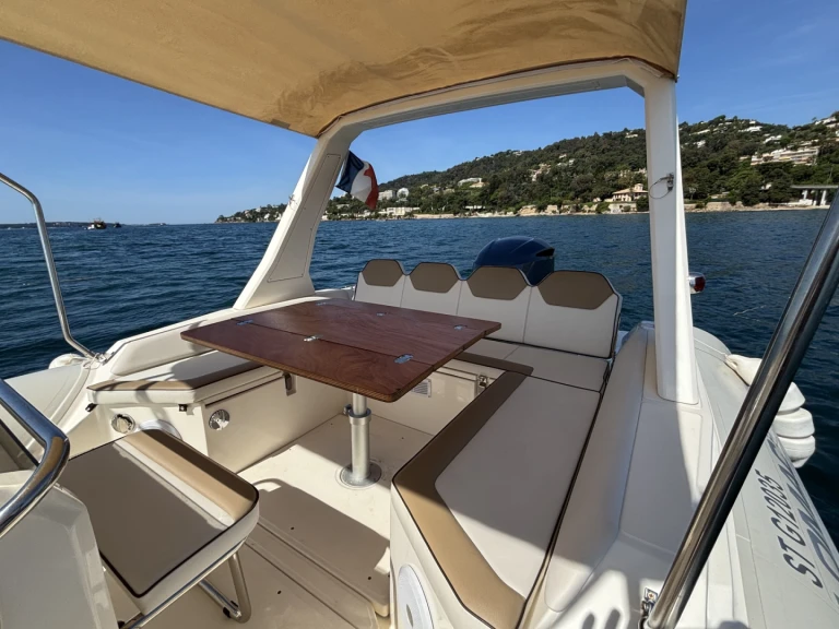 Bootverhuur Lomac Lomac 850 IN in Cannes via SamBoat