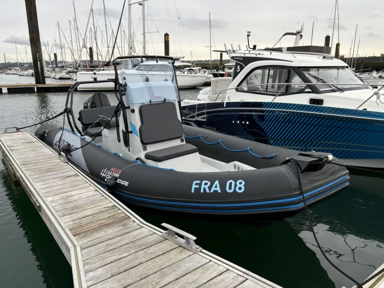 Zodiac ZODIAC PRO 6.5 te huur van particulier of professional in Brest