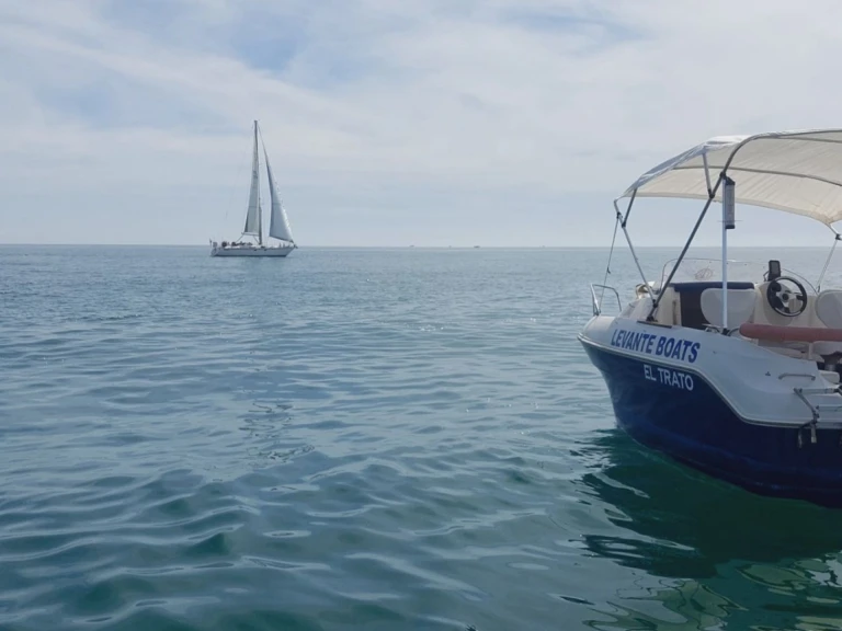 Verhuur Motorboot Quicksilver met vaarbewijs