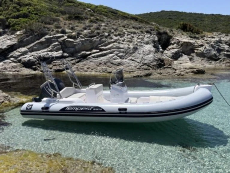 Verhuur Motorboot in Le Lavandou - Capelli Tempest 630