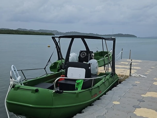 Verhuur Motorboot Whaly met vaarbewijs